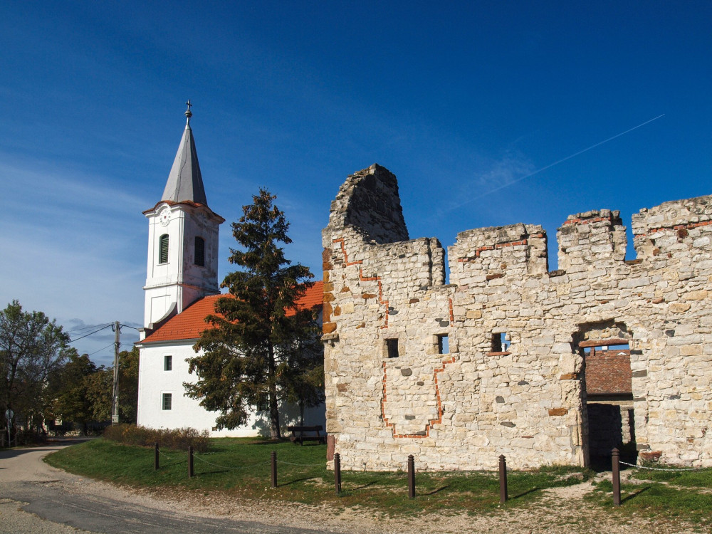 01 PA208445_felsődörgicsei templomrom és evangélikus templom_FOTO-JA