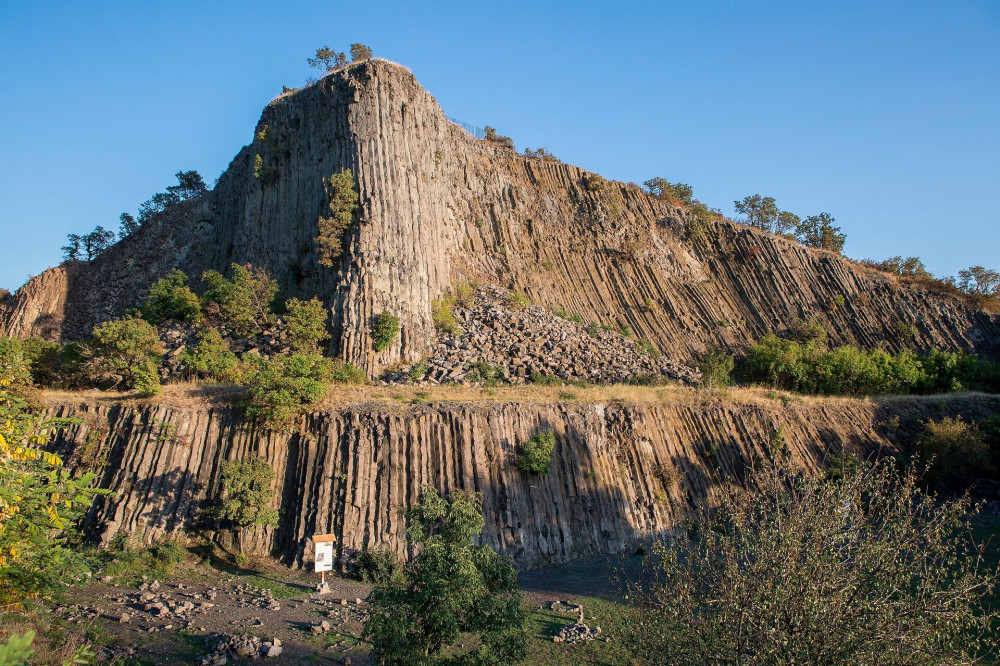 15 Hegyes-tű  FOTO  a-hegyestu-geologiai-bemutatohely