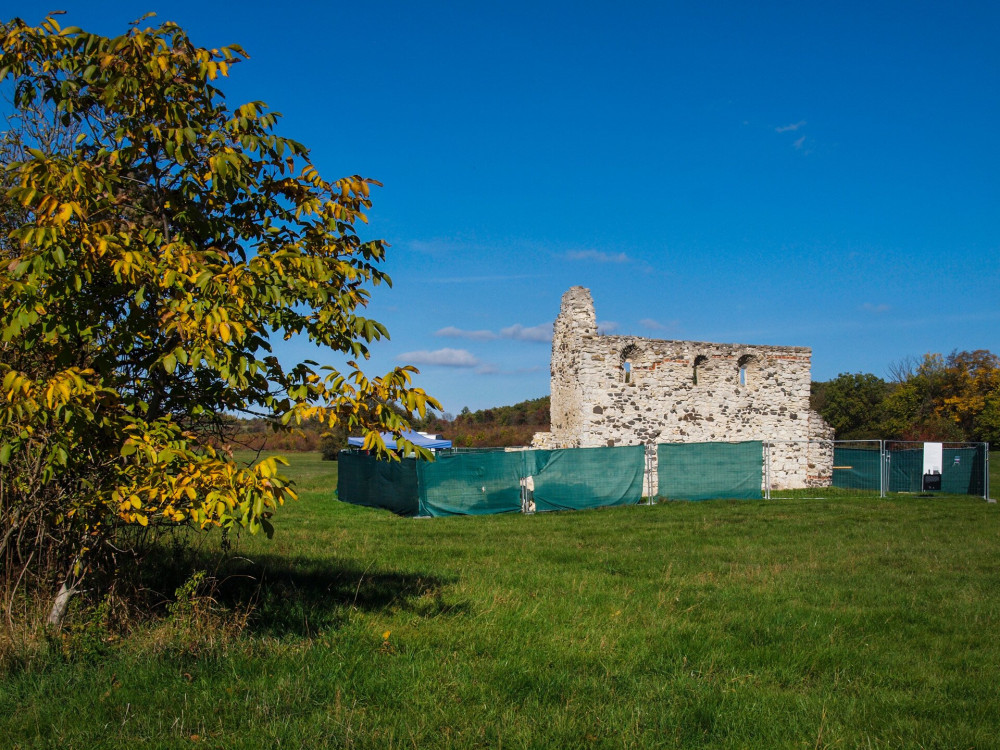 17 PA208439_kisdörgicsei román kori templomrom_FOTO-JA