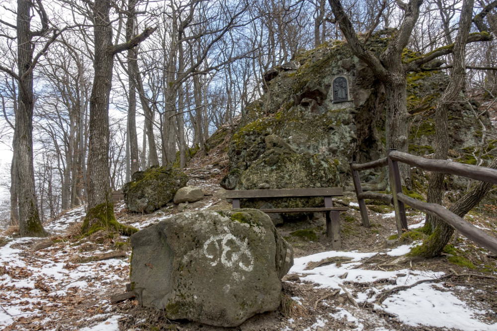 22 Tost-szikla, Ilona-pihenő