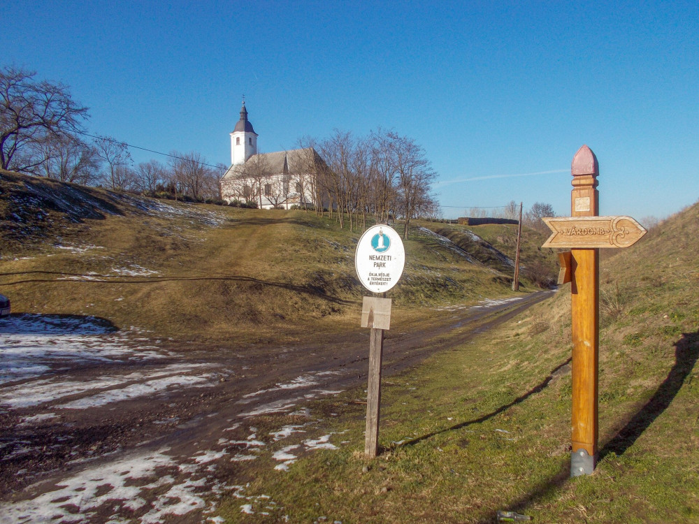 31. a várdomb és környzete is a Kiskunsági Nemzeti park védettsége alatt áll