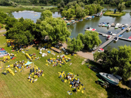 6,5 tonna szemetet szedtek ki a Tisza-tóból