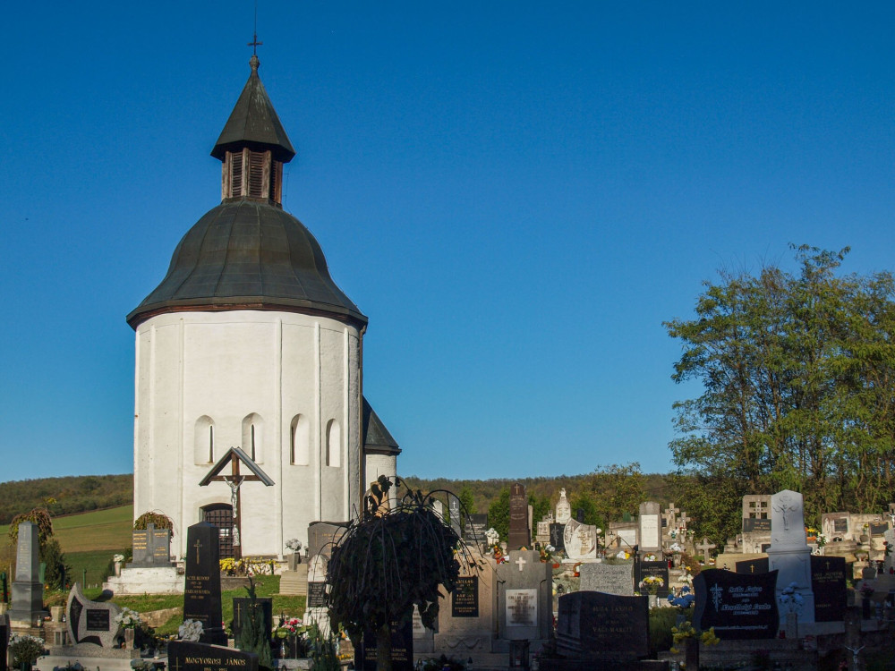 A kallósdi Szent Anna-templom