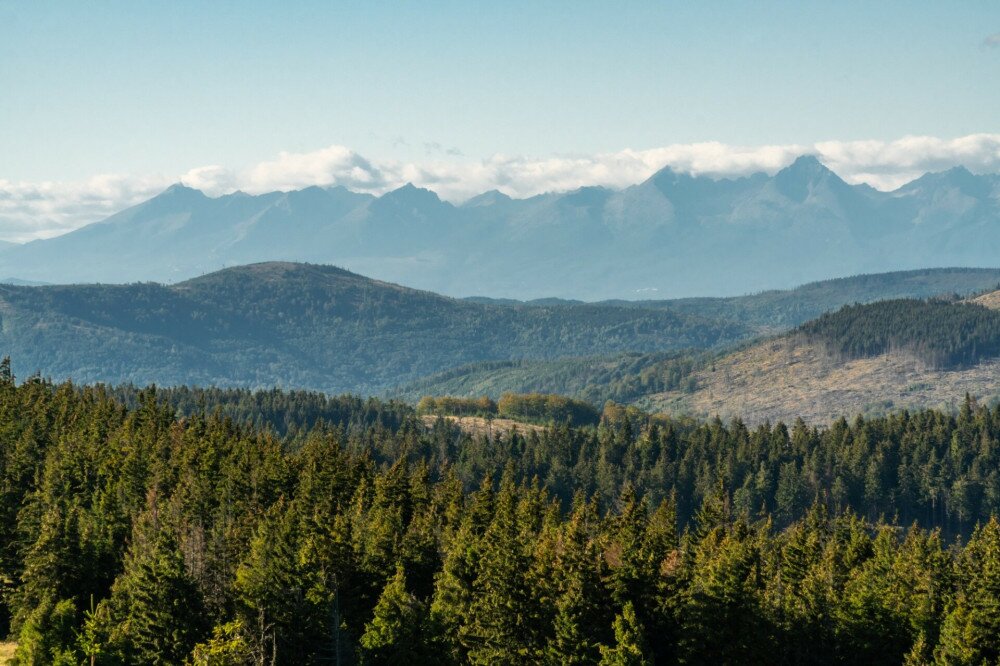  A Magas-Tátra a pozsállói panorámában