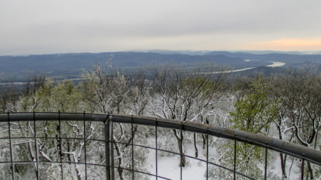 Áprilisi havas túra a Naszály panorámagerincén