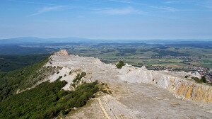 A vadregényes Bél-kő ormain