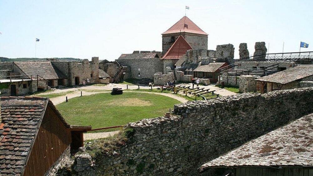 castle_sumeg.jpg