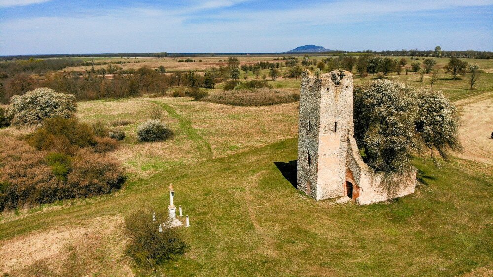 DJI_0037_Nagykeszi templomrom kereszttel