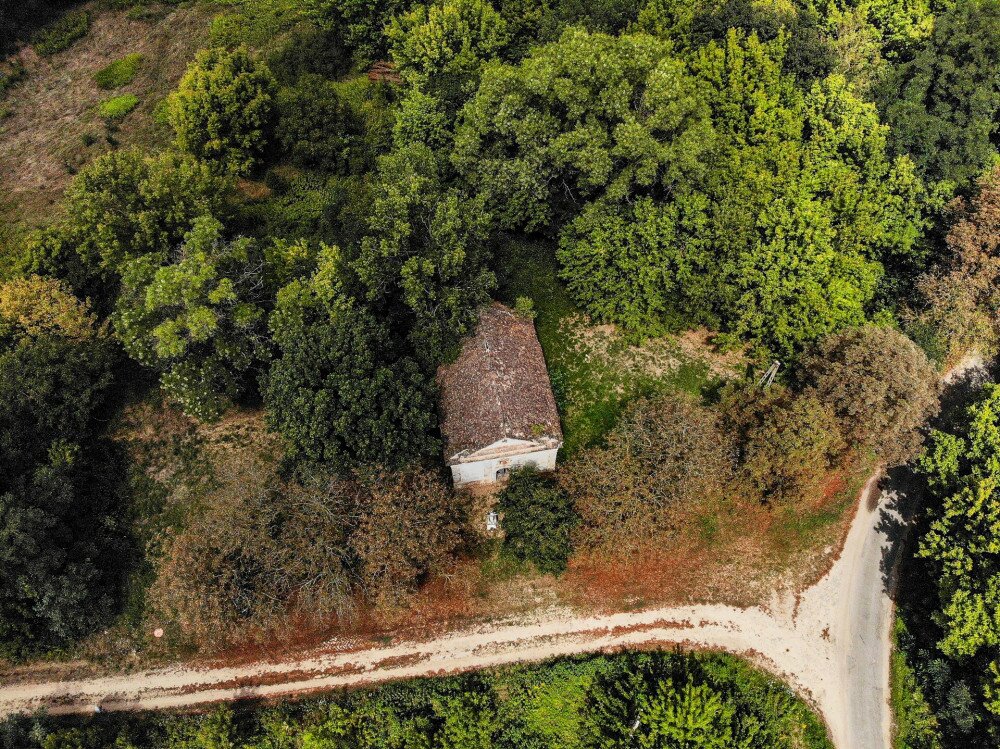 DJI_0320_Sörnyepusztai templomrom_FOTO-SOMO