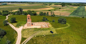 Egy elenyészett falu regényes templomromja – Herpályi csonkatorony