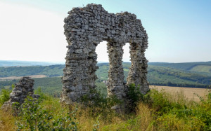 Felfedezésre vár a cserháti Csővár