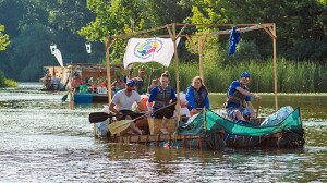 Főszerepben a Tisza és a PET-kalózok