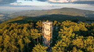 Hat szuper panorámapáholy a Mátrában