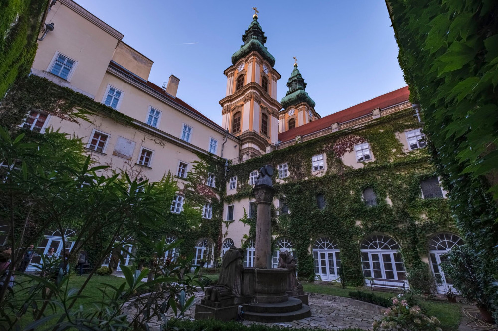 Ismeretlenebb budapesti kertek városi séta