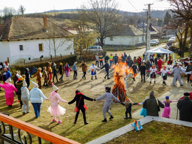 Jó palócok farsangi mulatsága Nógrádsipeken