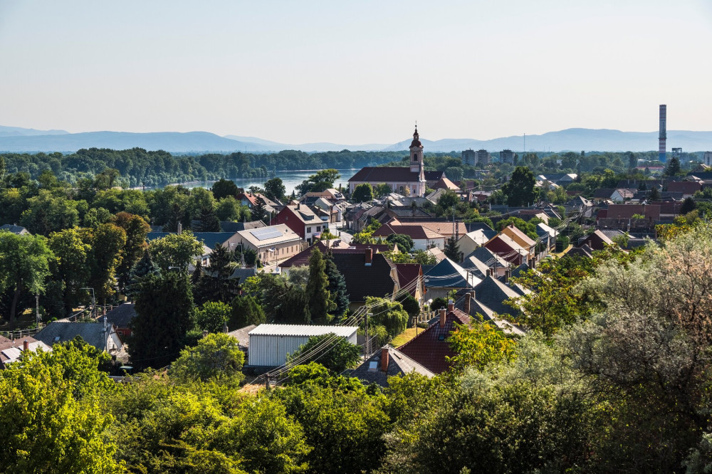 Kilátás a Dunára a Sánc-hegyről