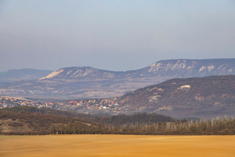 Kilátás a Zajnátról a Pilis felé