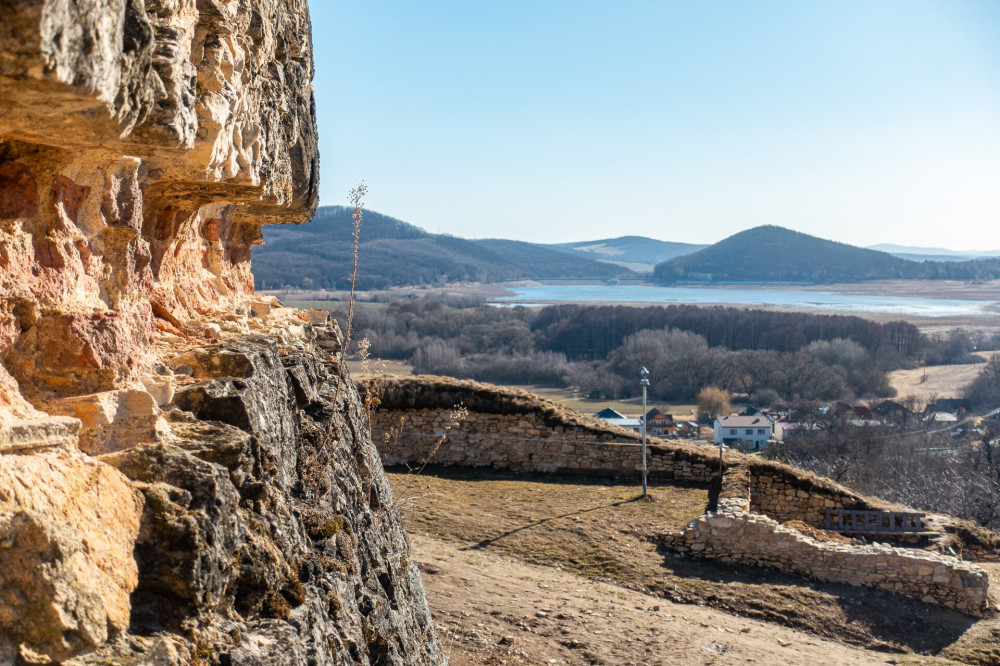 kilátással a víztározó irányába (2)