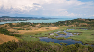 Különleges balatoni kilátók, ahol a panorámán túl más is vár