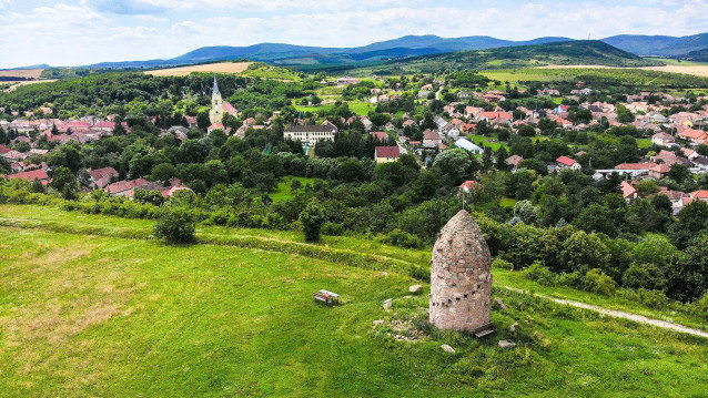 Különleges kővilág meseszép erdőkkel a Bükk lábánál