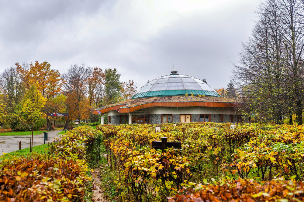 Latogatokozpont-kert-FOTO-Gulyas-Attila