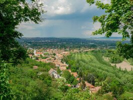 Nem nagy, mégis óriási – Barangolások Érd-Ófaluban