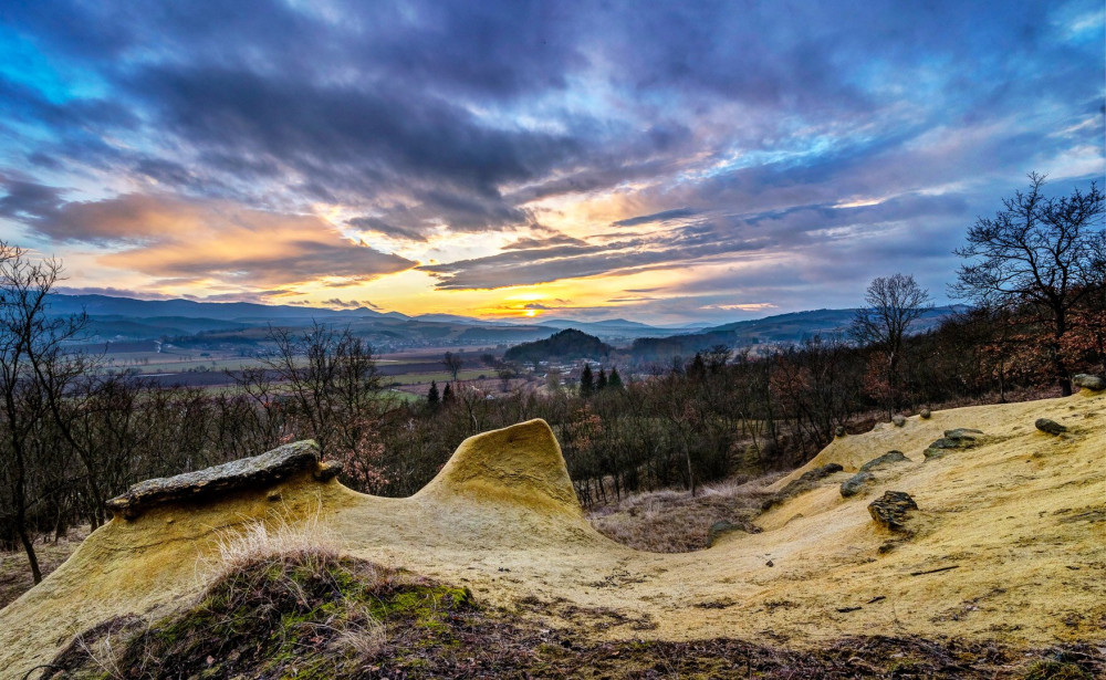 Nemti, Sárkány-szikla