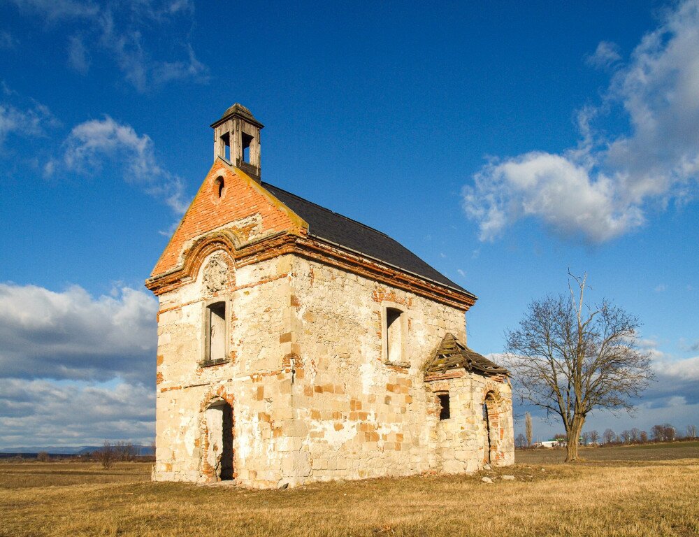 P1237559-A gerincen zsindelyborítású huszártornyocska_FOTO-JA