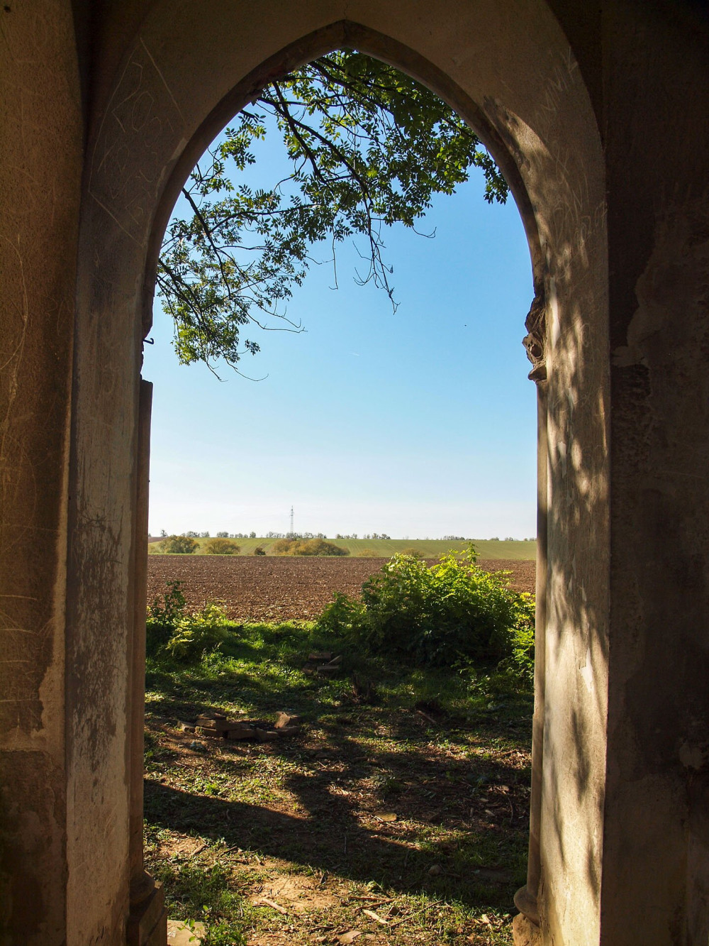 PA257413-Szent LÁszló-kápolna bejárata belülről-FOTO-JA