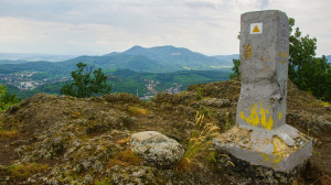 Pécs-kő: egy hegycsúcs, ahova biztosított út vezet fel