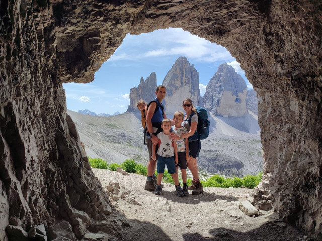 Sátrazás a Dolomitokban a Potyautasokkal