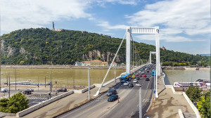 Sikló váltja majd ki a buszokat a Citadellán