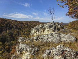  Titokzatos sziklaüregek a Vértes szívében 