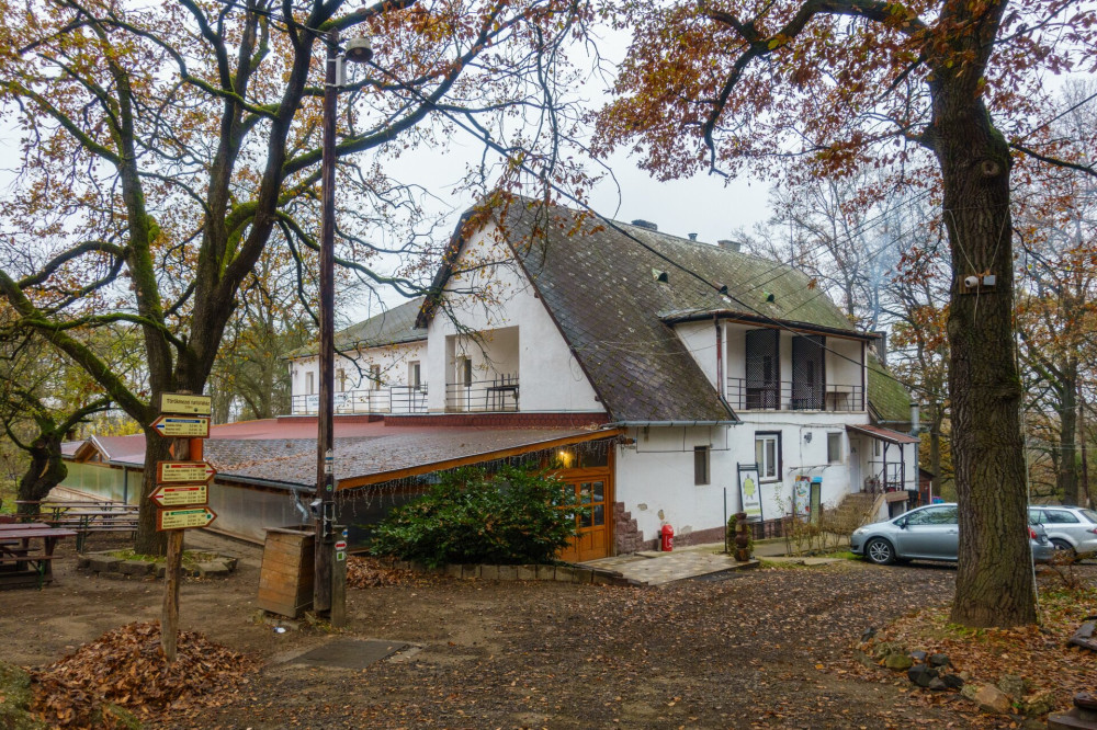 Törökmezei turistaház egy őszi napon