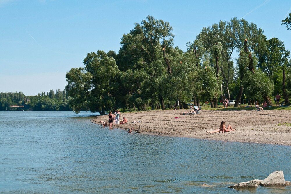 web_A bogdányi strand